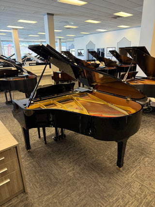 Excellent Condition Pre-Owned Yamaha 6'1" Grand Piano - Murray