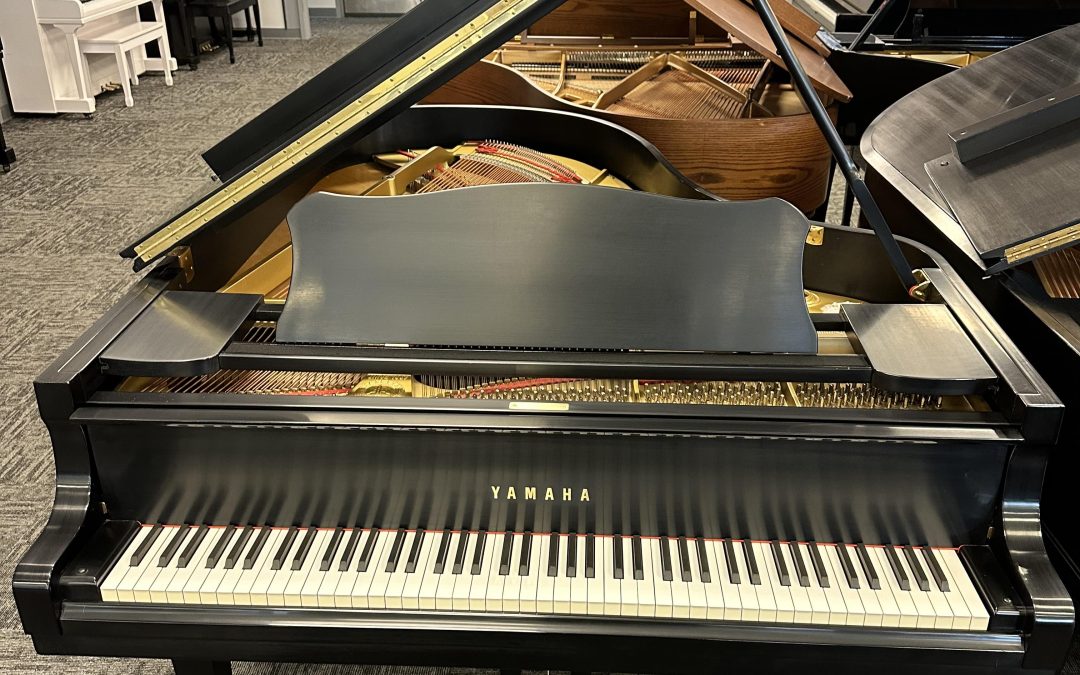 Elegant Preowned Yamaha C5 Grand Piano – Murray